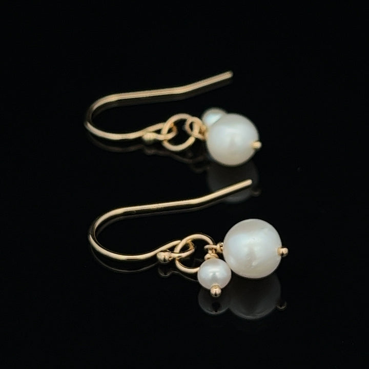 van luna - akoya pearl duet earrings - workshopunderground.com