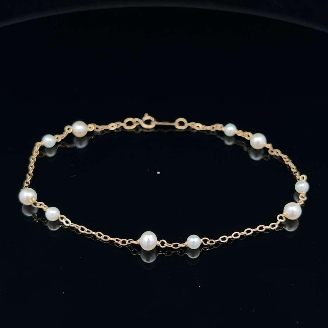 van luna - big & small akoya pearl station bracelet - workshopunderground.com