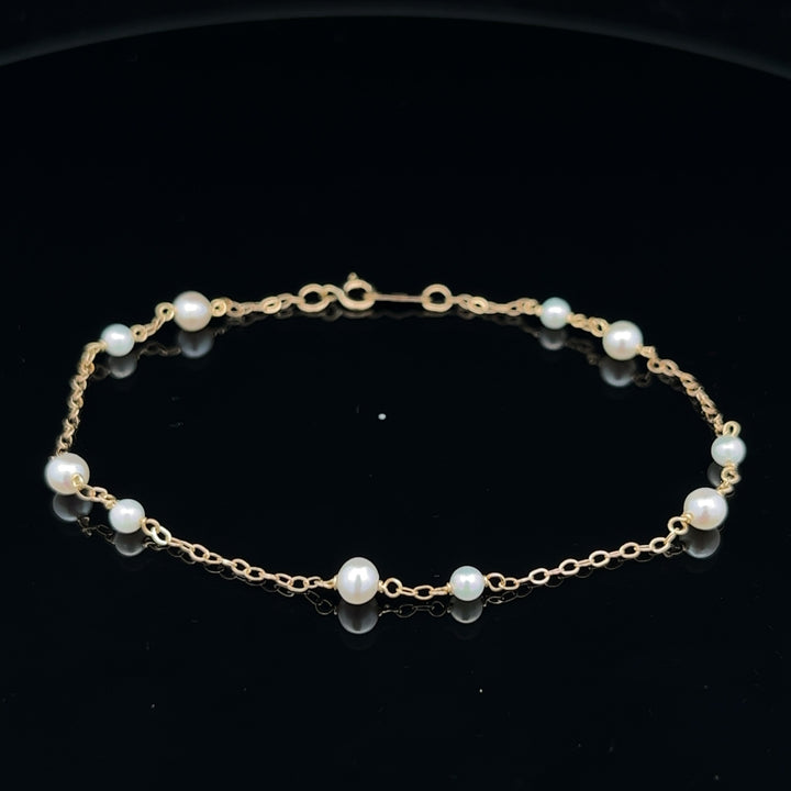 van luna - big & small akoya pearl station bracelet - workshopunderground.com