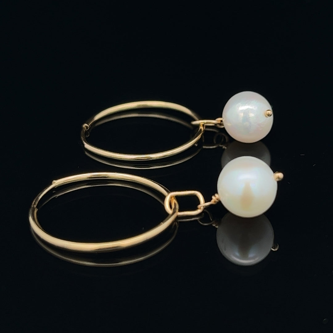 van luna - akoya pearl classic gold hoops - workshopunderground.com