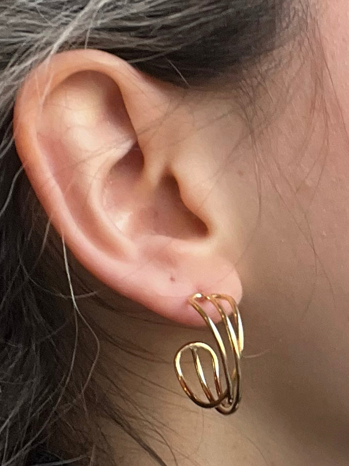 14K-gold-filled intertwined hoops - workshopunderground.com