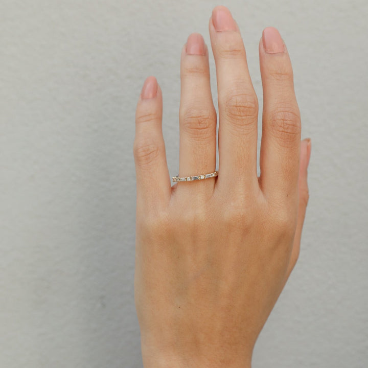 baguette & round diamond band