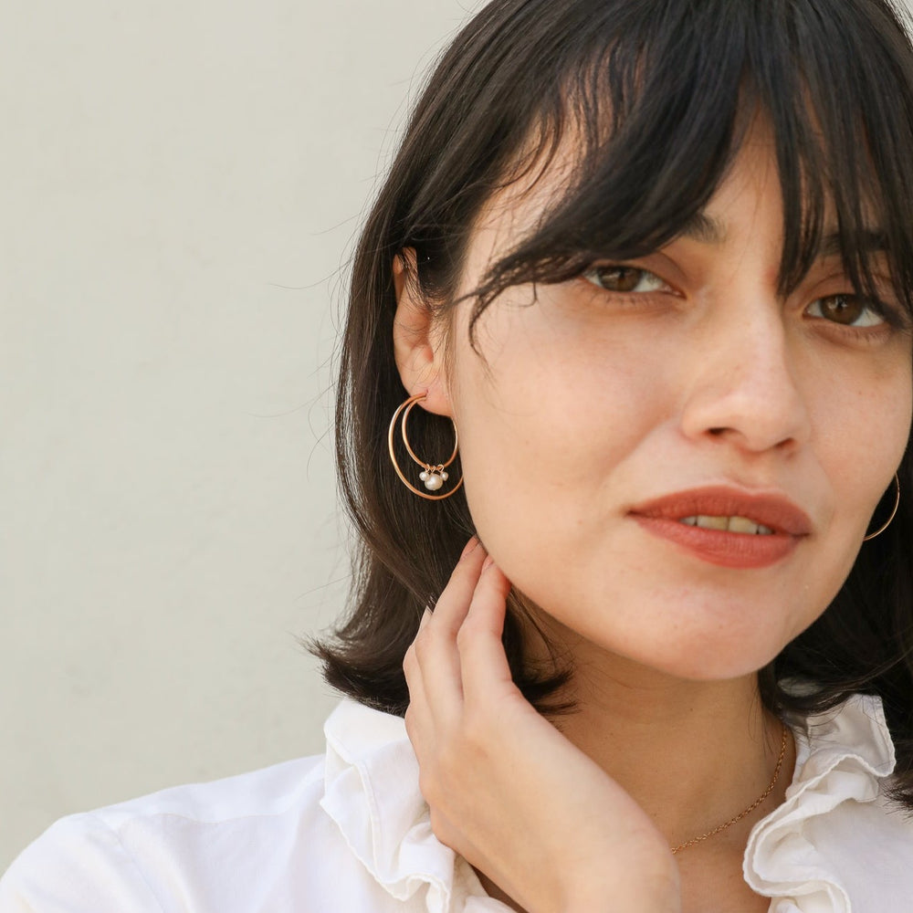 medium double hoop earrings with three pearl cluster - workshopunderground.com