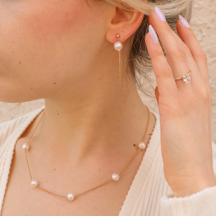 pearl chain swing earrings