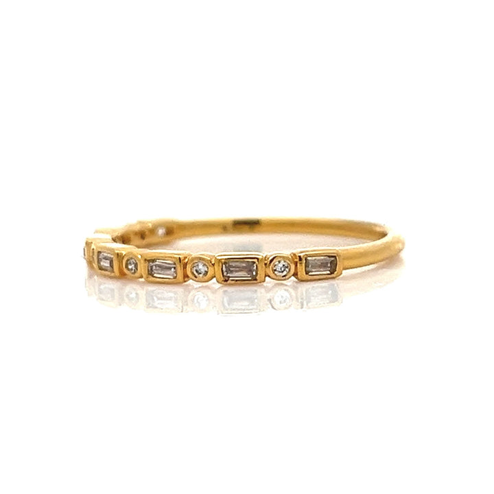 baguette & round bezel-set diamond band