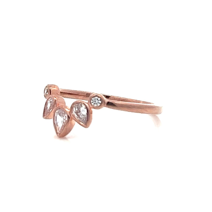 crown pear-shaped diamond band