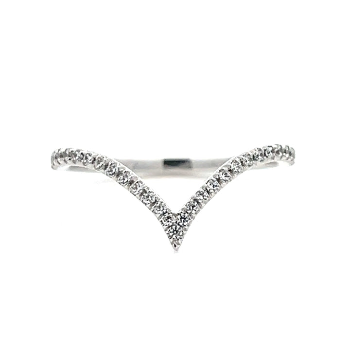 deep v-shaped contour pave diamond band