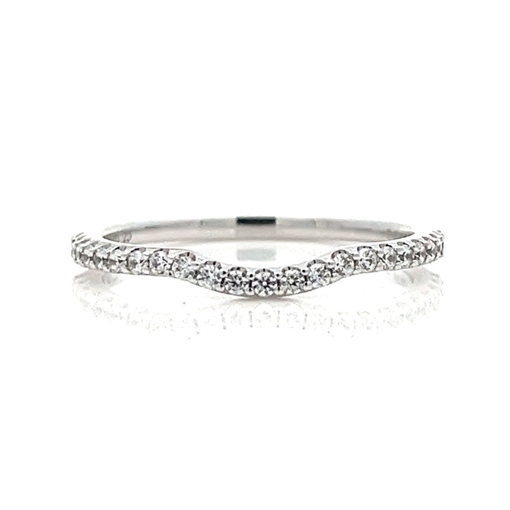 wavy diamond pave band