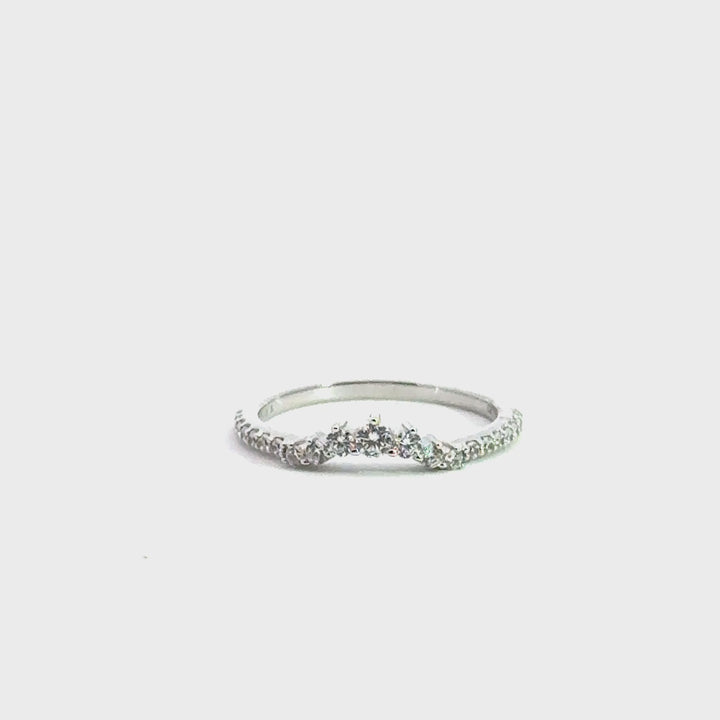 graduated tiara diamond band