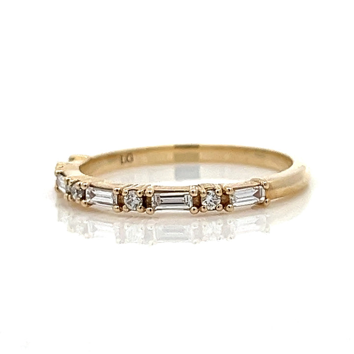 baguette & round diamond band