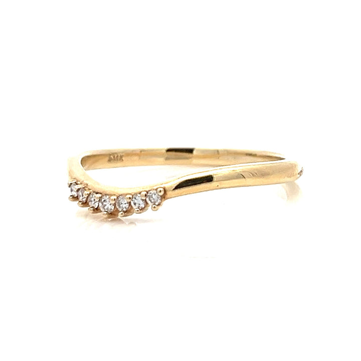 curved 7-diamond band