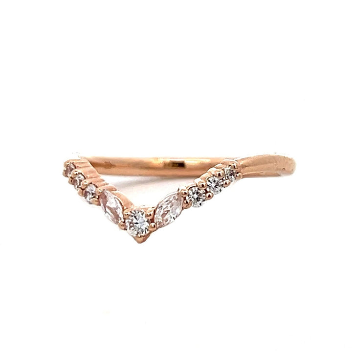 v-shaped contour diamond band