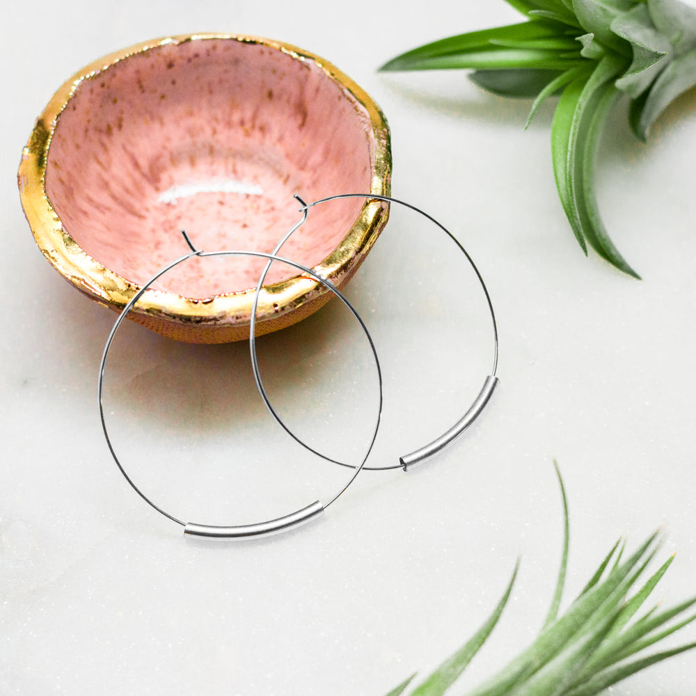curved bar hoop earrings - workshopunderground.com