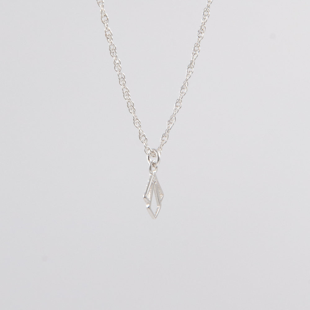 New Deco - mini geo motif pendant necklace - gold or silver - workshopunderground.com
