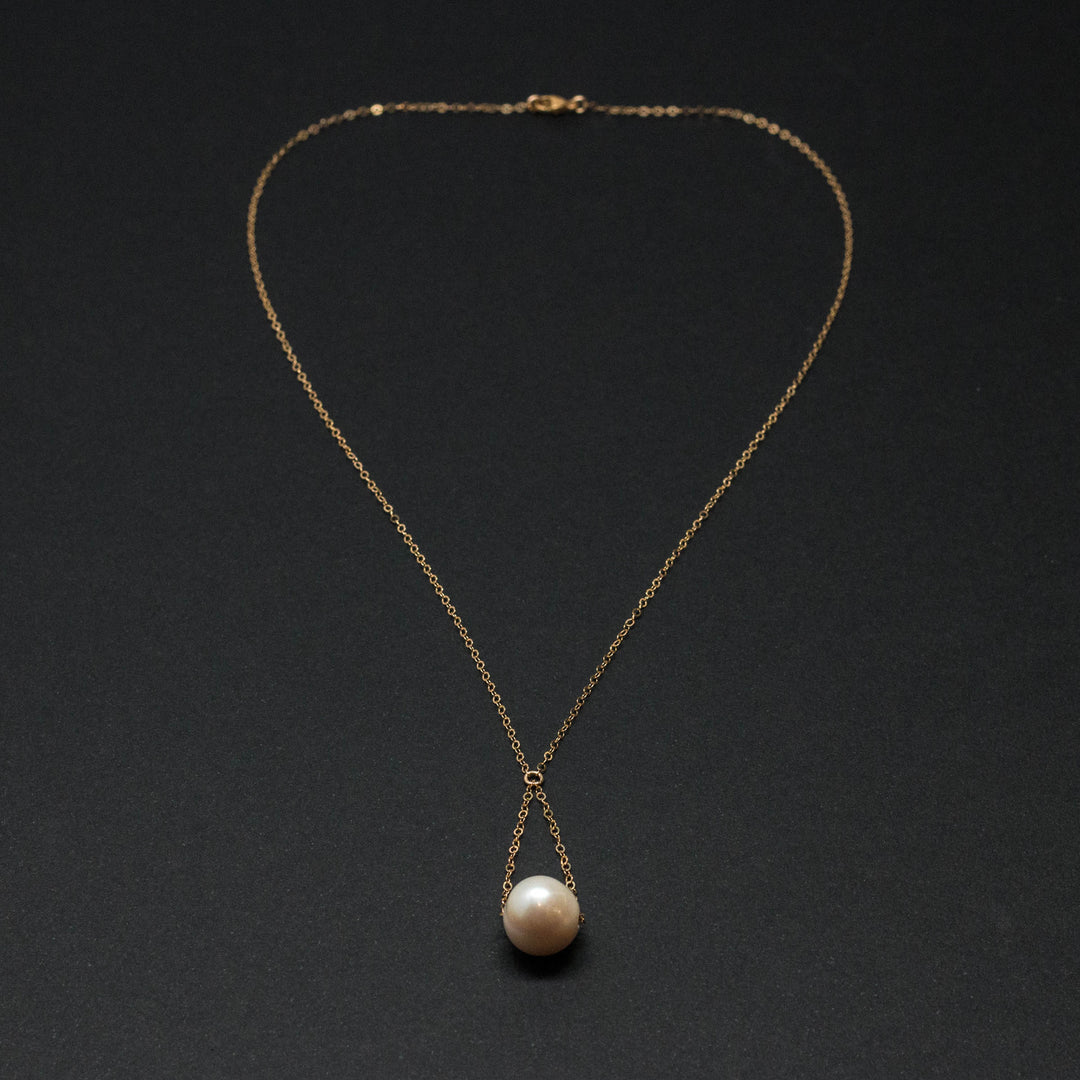 pearl trapeze necklace - workshopunderground.com